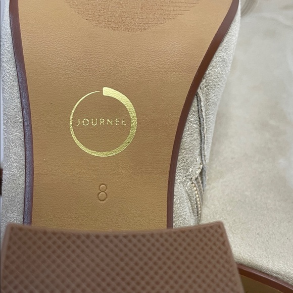 NIB AMEYLIA Women's Knee-High Block Heel Boots in Light Beige. Size 8M. - Picture 5 of 6